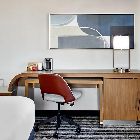 Hotel Courtyard By Marriott Downtown
