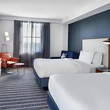 Courtyard By Marriott Downtown Hotel 3*