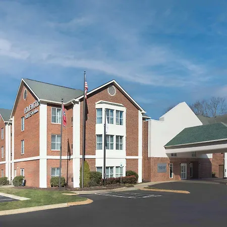 Homewood Airport Hotel