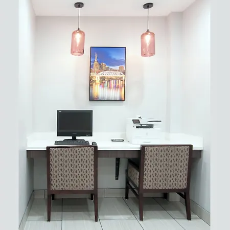 Express & Nashville-i-40 & I-24 Hotel 3*