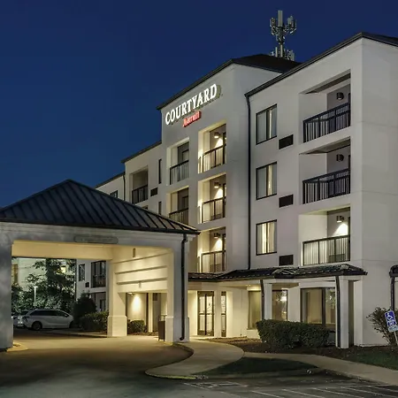 Courtyard By Marriott At Opryland Hotel 3*
