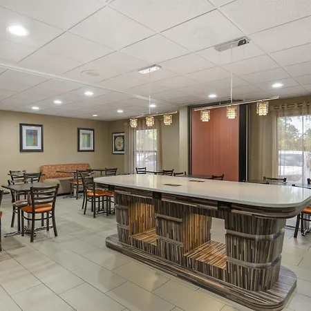 Western Near Opryland Hotel 3*