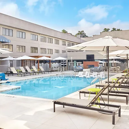 Doubletree By Hilton Airport Hotel 3*