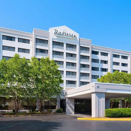 Radisson Airport