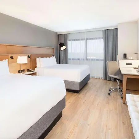 Radisson Airport 4*