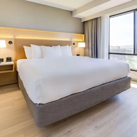 Radisson Airport