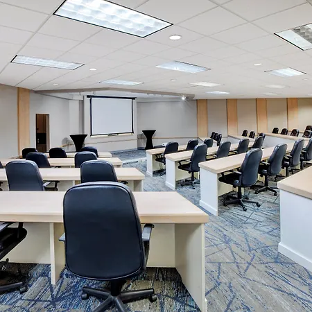 Express Nashville-downtown - Broadway By Ihg Hotel 3*