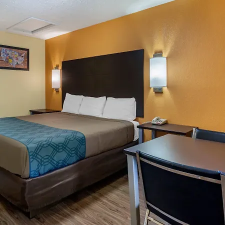Econo North 3* Nashville