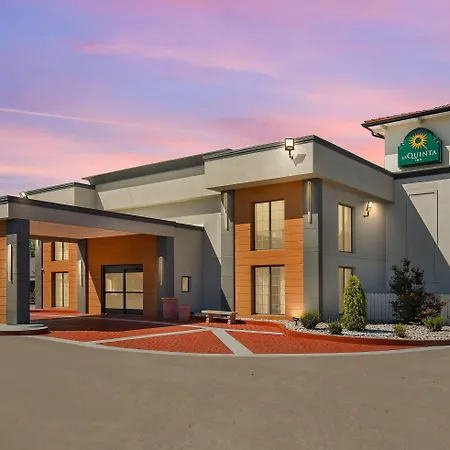Hotel La Quinta By Wyndham South 2*