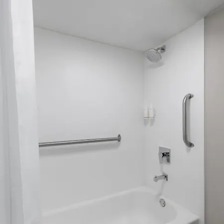 La Quinta By Wyndham South 2*