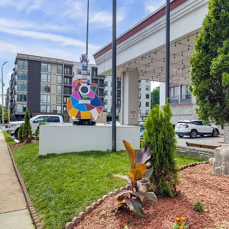 Western Downtown Music Row Hotel