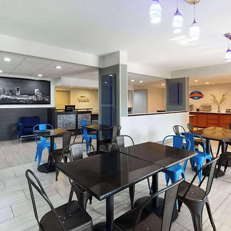 Baymont By Wyndham Airport Hotel Nashville