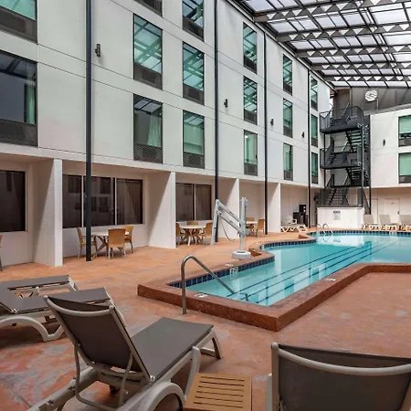 Comfort & Downtown - Stadium Hotel 4*