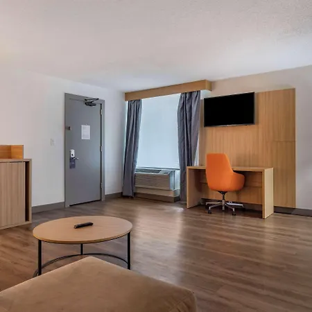 Hotel Comfort & Downtown - Stadium Nashville