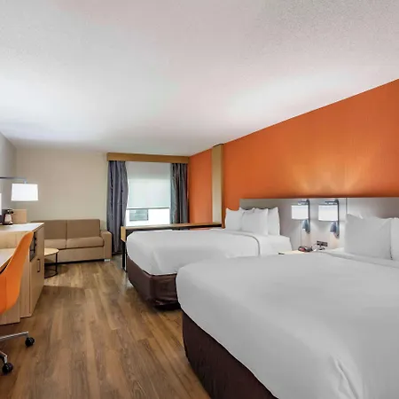 Hotel Comfort & Downtown - Stadium 4*