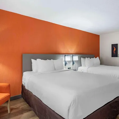 Comfort & Downtown - Stadium Hotel 4*