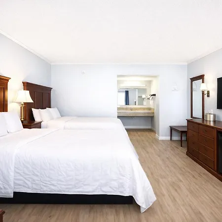 Hotel Quarters & Nashville