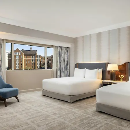 Loews At Vanderbilt Plaza Hotel