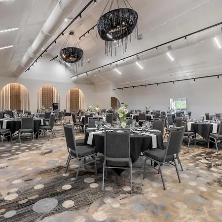Sonesta Airport Hotel Nashville