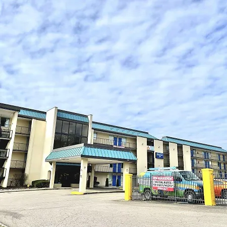 Rodeway Inn- Airport - Downtown - Mexican Restaurant On Site