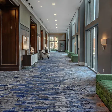 Hotel Hilton Hills 4*