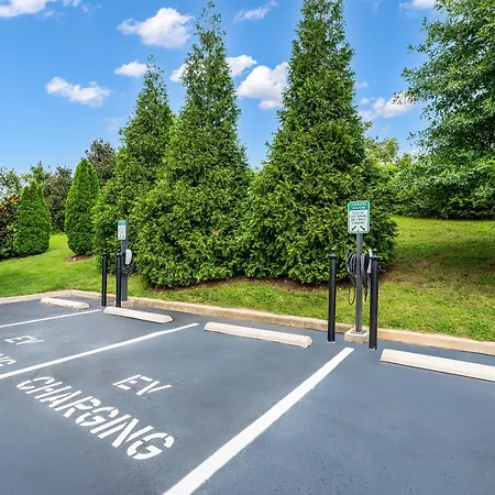 Hampton By Hilton Airport Century Place Nashville