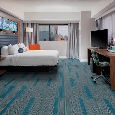 Aloft By Marriott West End Hotel 3*