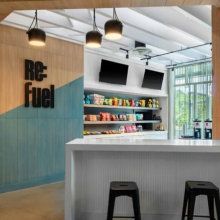 Hotel Aloft By Marriott Airport 3*