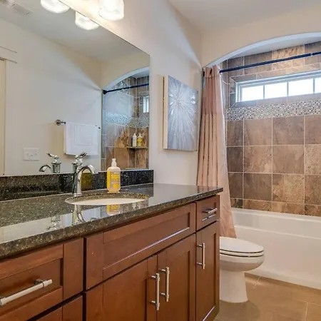 Modern 3 King Belmont Retreat With 2 Living Walk To Belmont & Vanderbilt Near Music Row The Gulch & 12th South 2 Miles To Broadway Large Dining Table Smart Tvs Parking 24 Hr Hospitality