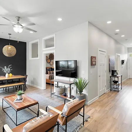 1st Floor & No Steps By Vanderbilt, Belmont & Food Holiday home