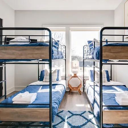 Holiday home East Nash Lux - 13 Beds & Views