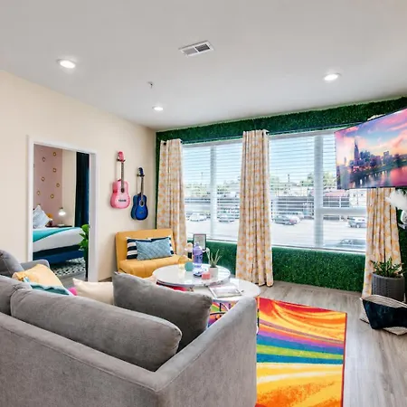 New 4 Bedroom Near Dt Walk To Restaurants * Nashville
