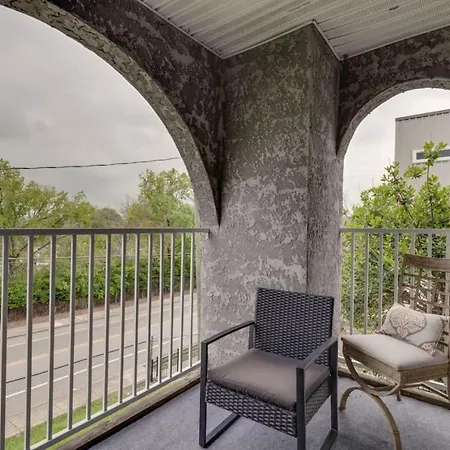 Beautiful 3 Bedroom- Free Parking 2m To Broadway Apartment