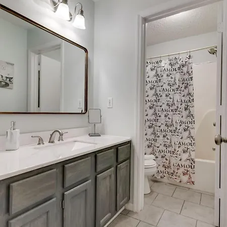 Beautiful 3 Bedroom- Free Parking 2m To Broadway * Nashville