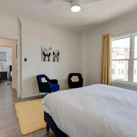 Mural The Gulch Townhome Near Broadway | Sleeps 12 *