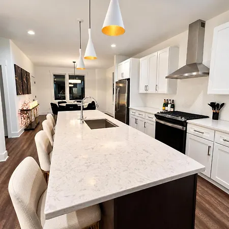Villa New Elevations Rooftop 5 Min To Downtown Nash