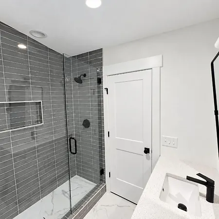 New Elevations Rooftop 5 Min To Downtown Nash Villa Nashville