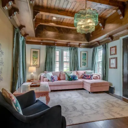 Holiday home Unique And Stylish East 3 Bedroom 2.5 Bath Nashville