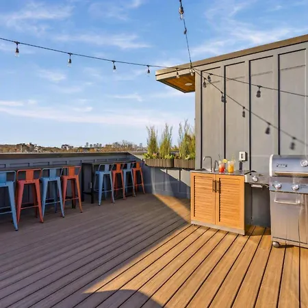 Holiday home Hot Tub Poker Pool Table & Rooftop Mls View