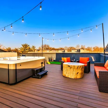 Rooftop Hot Tub Game Barrel Sauna Holiday home