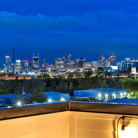 Double Rooftop Decks Hot Tub Karaoke Nashville