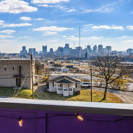 Holiday home Rooftop Skyline Views - Private Hot Tub - Fire Pit