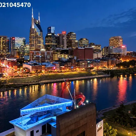 Rooftop Skyline Views - Private Hot Tub - Fire Pit Holiday home