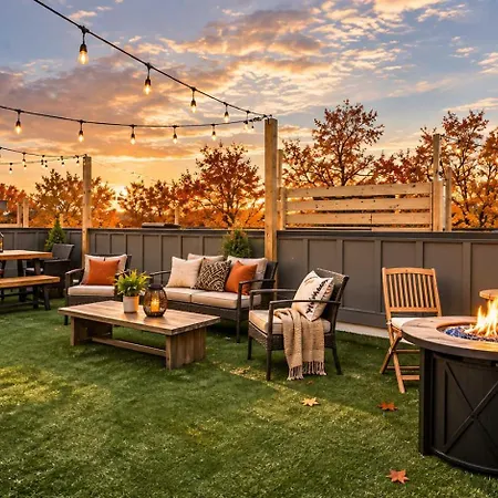 Johnny And June House - Walk To Bars Quick Uber To Downtown Holiday home