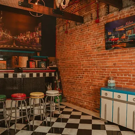 Printers Alley Downtown Mansion Holiday home