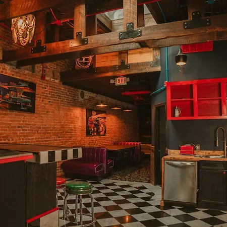 Printers Alley Downtown Mansion Holiday home *