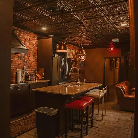 Printers Alley Downtown Mansion Holiday home