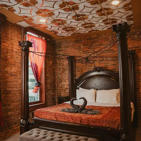 Holiday home Printers Alley Downtown Mansion Nashville