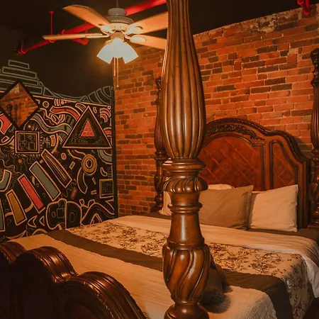 Holiday home Printers Alley Downtown Mansion