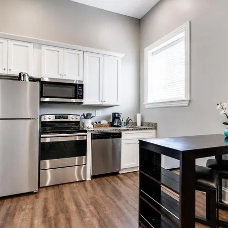 Historic Church Loft East Nash Free Parking *